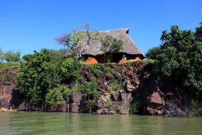 Tumbili Cliff Lodge