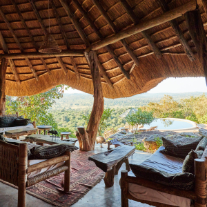Mihingo Lodge Lounge 