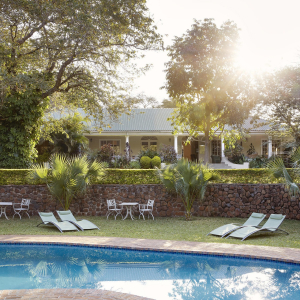 poolbereich_batonkaguestlodge