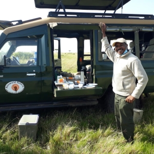 Mahlzeit am Jeep